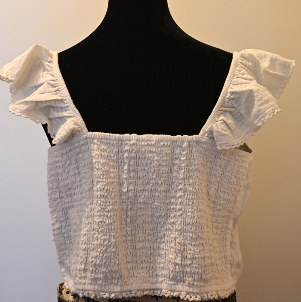 White Ruffle Smocked Crop Seersucker Button Down Top XL NWT Milkmaid Cottagecore - Picture 4 of 8
